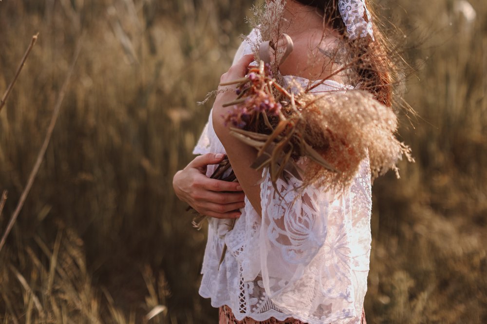 Image showing how dried flowers and cottagecore style can make a perfect instagram post